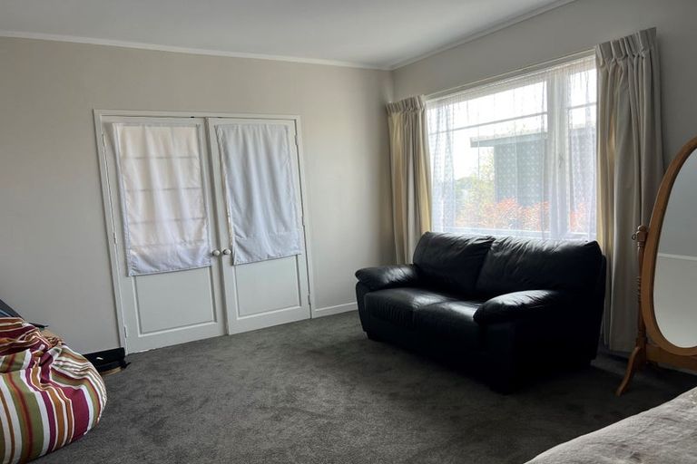 Photo of property in 10 Braemar Road, Rothesay Bay, Auckland, 0630