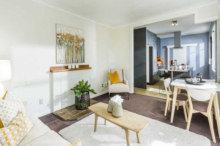 Photo of property in 78a Lake Road, Narrow Neck, Auckland, 0624