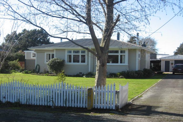 Photo of property in 28a Clifton Avenue, Carterton, 5713