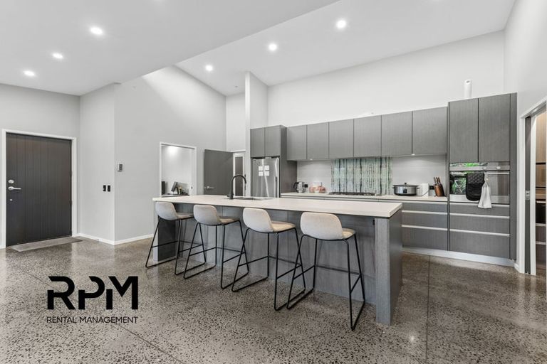 Photo of property in 82d Brooklands Road, Brooklands, New Plymouth, 4310