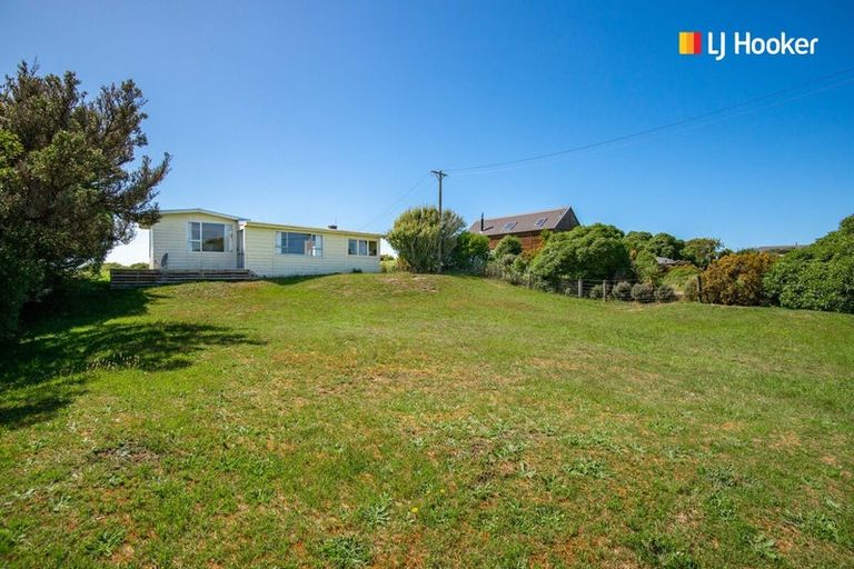 Photo of property in 111 Moturata Road, Taieri Beach, Taieri Mouth, 9091