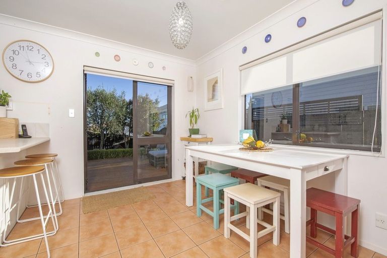 Photo of property in 1/25 Nicholas Road, Somerville, Auckland, 2014