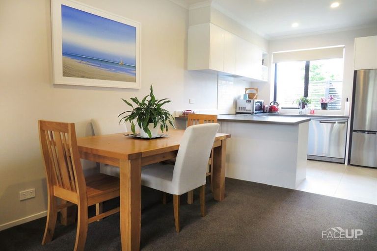 Photo of property in 91b Hobsonville Point Road, Hobsonville, Auckland, 0616