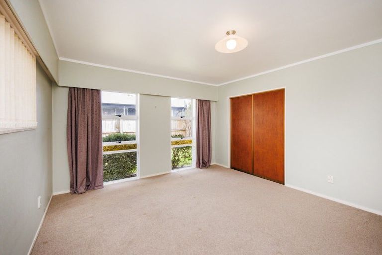 Photo of property in 12a Cecil Place, Cloverlea, Palmerston North, 4412