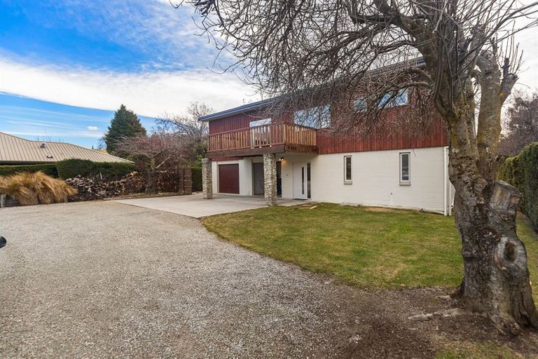 Photo of property in 124 Aubrey Road, Wanaka, 9305