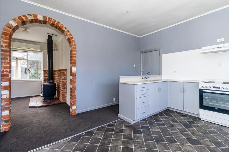 Photo of property in 6 Michael Street, Waimate, 7924