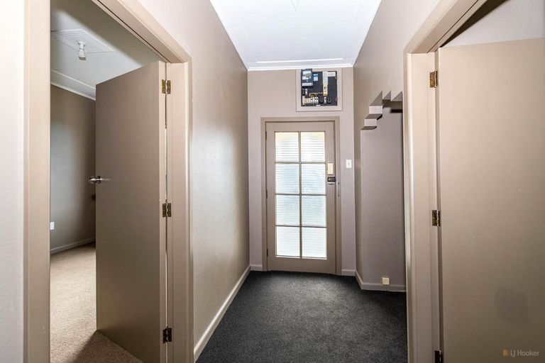 Photo of property in 6 Michael Street, Waimate, 7924