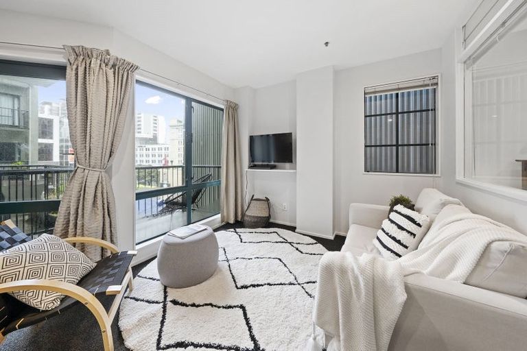 Photo of property in Courtenay Apartments, 408/120 Courtenay Place, Te Aro, Wellington, 6011