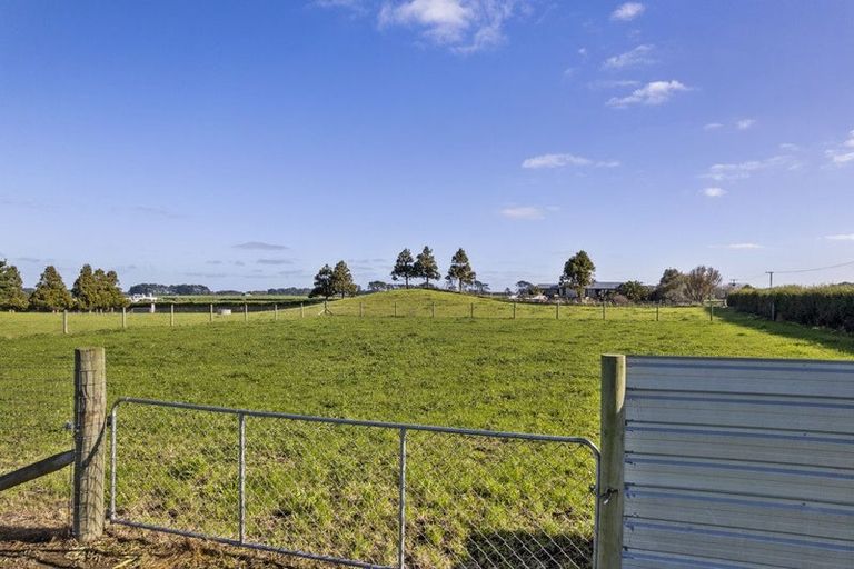 Photo of property in 657 Eltham Road, Mangatoki, Stratford, 4391
