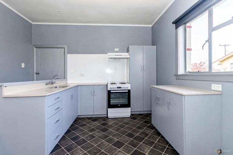 Photo of property in 6 Michael Street, Waimate, 7924