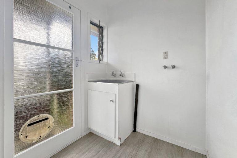 Photo of property in 1/11 Manuka Road, Bayview, Auckland, 0629