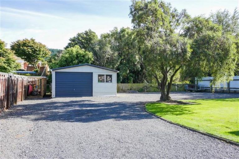 Photo of property in 30 Skerries Street, Outram, 9019