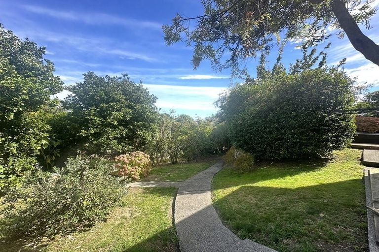 Photo of property in 28 Muritai Crescent, Havelock North, 4130