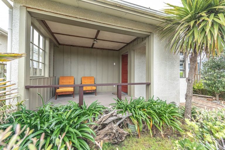 Photo of property in 10 Seafront Road, Castlecliff, Whanganui, 4501