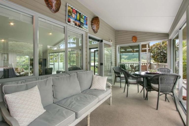 Photo of property in 25 Moana Drive, Mahia, 4198