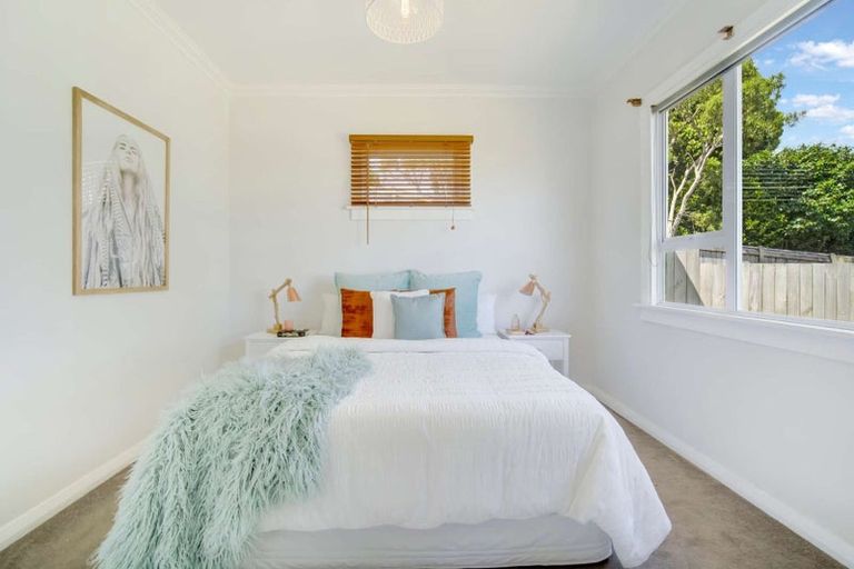 Photo of property in 403 Carrington Street, Upper Vogeltown, New Plymouth, 4310