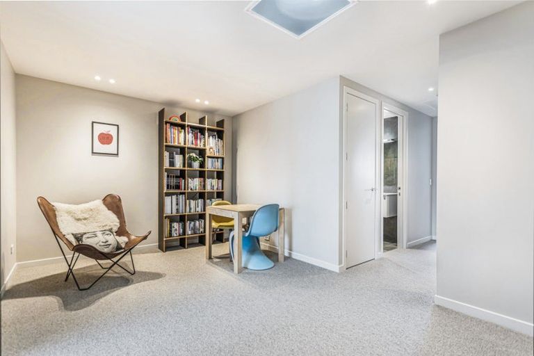 Photo of property in 98 Buckley Avenue, Hobsonville, Auckland, 0616