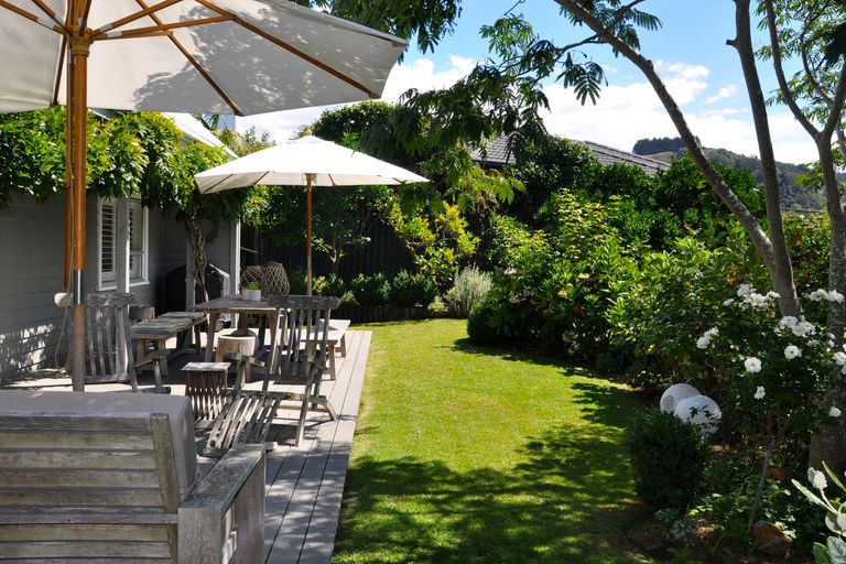 Photo of property in 8 Queen Street, Waihi Beach, 3611