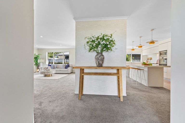 Photo of property in 19 Keene Drive, Bell Block, New Plymouth, 4312