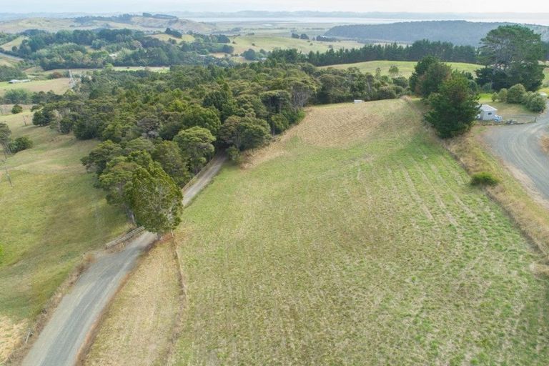 Photo of property in Burke Road, Makarau, Kaukapakapa, 0984