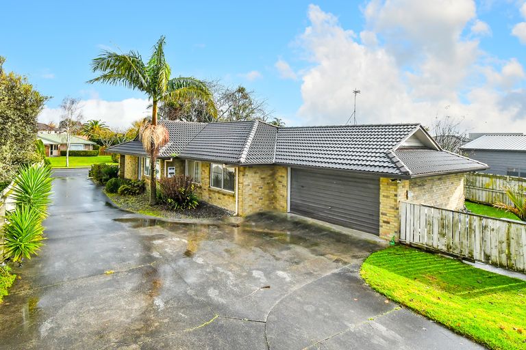 Photo of property in 61 Brylee Drive, Conifer Grove, Takanini, 2112