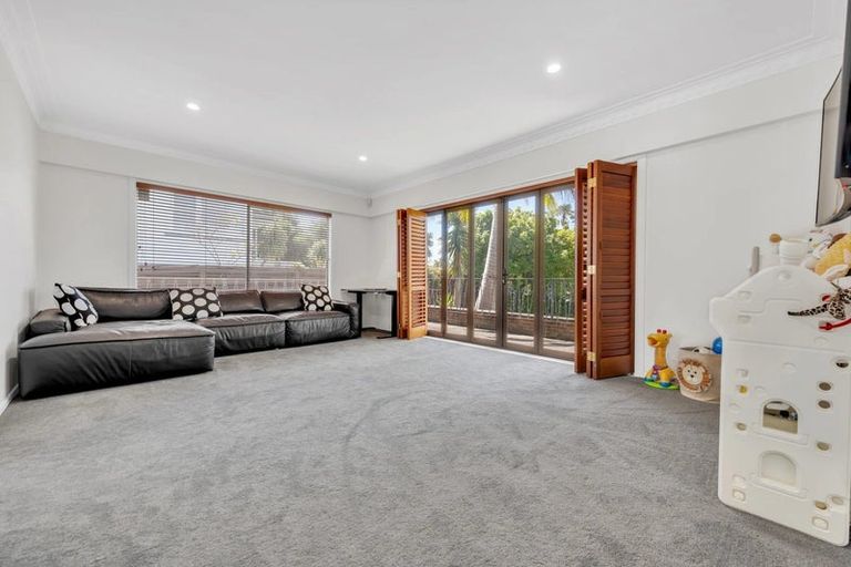 Photo of property in 8 Pegler Drive, Howick, Auckland, 2014