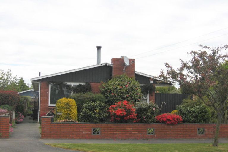 Photo of property in 26 Colesbury Street, Bishopdale, Christchurch, 8053