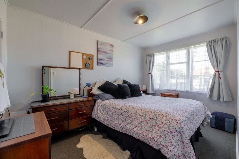 Photo of property in 39 Andrew Avenue, Roslyn, Palmerston North, 4414