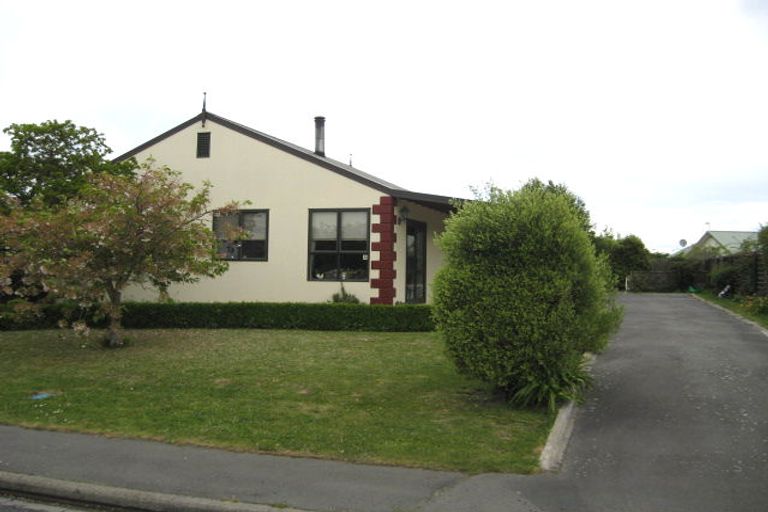 Photo of property in 24 Seadown Crescent, Amberley, 7410