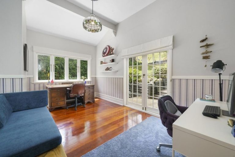 Photo of property in 14 Kea Street, Waikanae, 5036