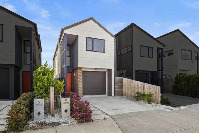 Photo of property in 25 John Gray Street, Papakura, 2110