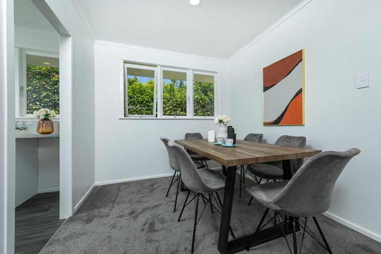 Photo of property in 8 Abel Tasman Avenue, Henderson, Auckland, 0610