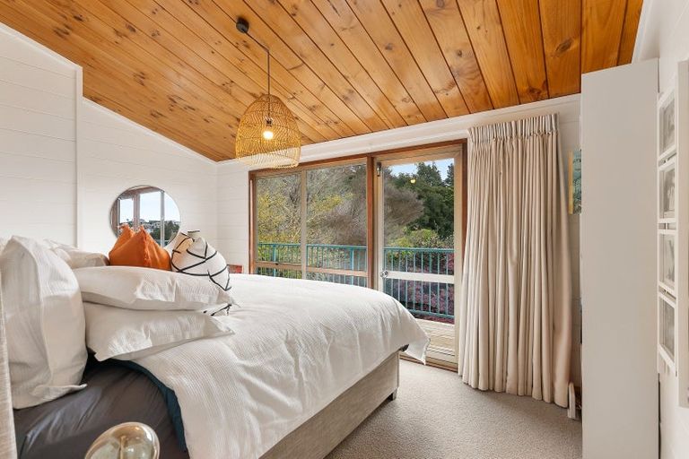 Photo of property in 12 Mcdowell Crescent, Hillcrest, Auckland, 0627