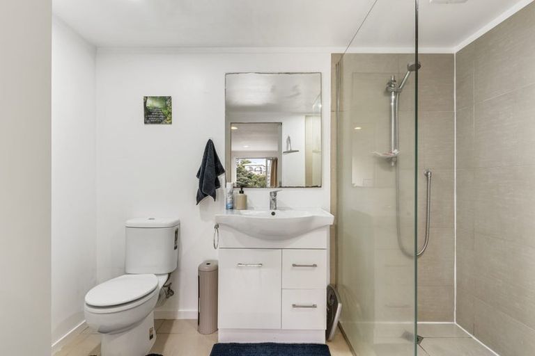 Photo of property in 46 Cardiff Road, Pakuranga, Auckland, 2010