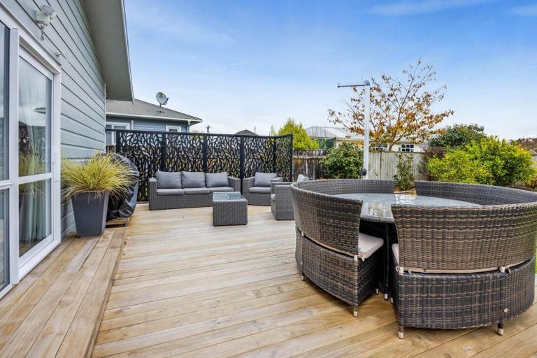 Photo of property in 30 Kahikatea Street, Inglewood, 4330