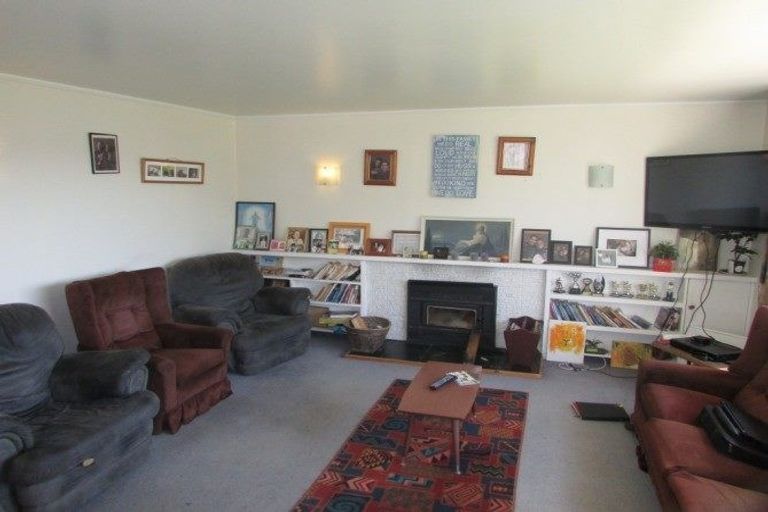 Photo of property in 37 Princes Street, Waikari, 7420