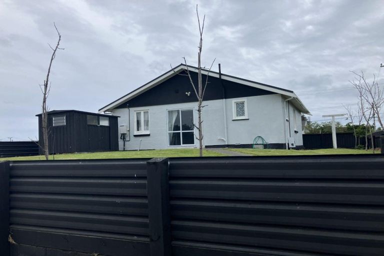 Photo of property in 160 Cornfoot Street, Castlecliff, Whanganui, 4501