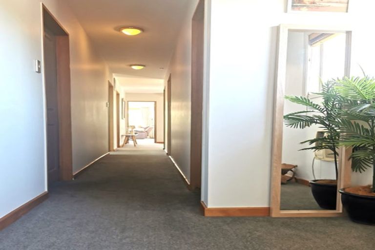 Photo of property in 232 Lake Terrace Road, Shirley, Christchurch, 8061