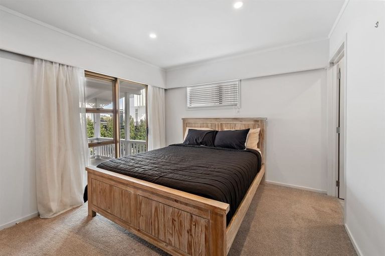 Photo of property in 9b Centreway Road, Orewa, 0931