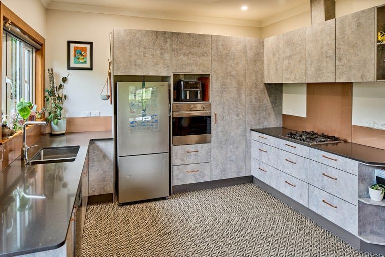 Photo of property in 13 Williams Grove, Melling, Lower Hutt, 5010