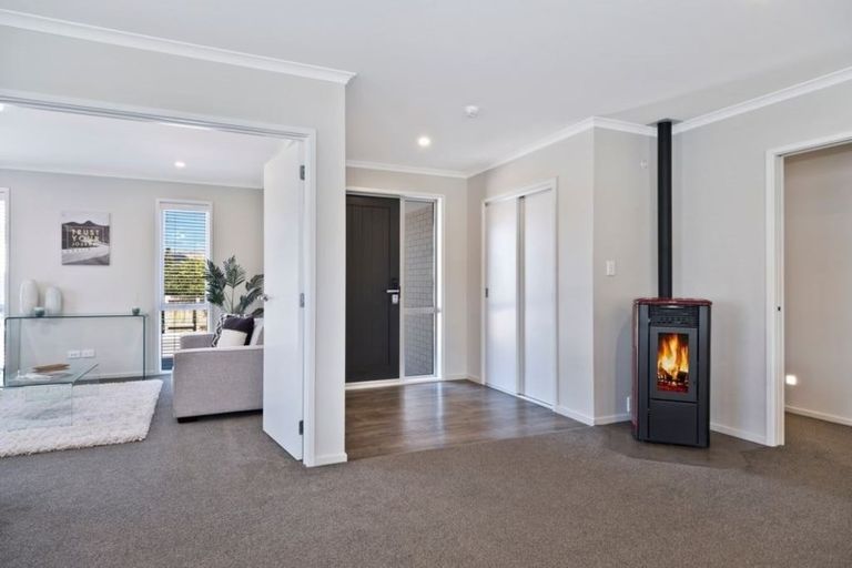 Photo of property in 9 Annie Going Lane, Halswell, Christchurch, 8025