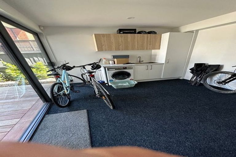Photo of property in 17 Kinloch Street, St Albans, Christchurch, 8014