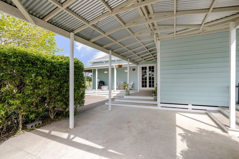 Photo of property in 63 Oparatai Road, Mangatainoka, Pahiatua, 4982