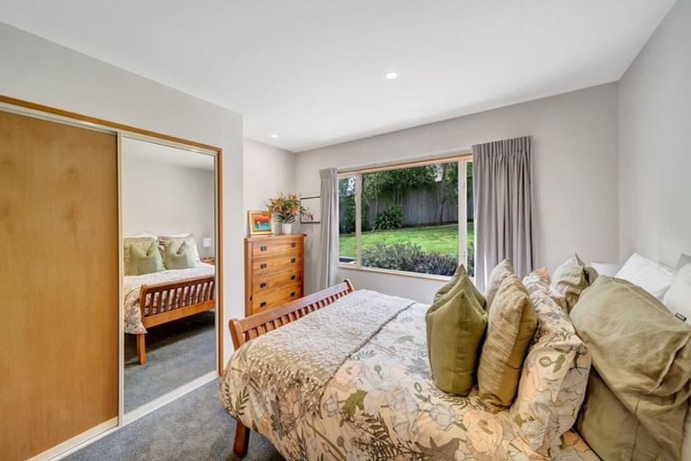 Photo of property in 6 Somerton Rise, Westmorland, Christchurch, 8025