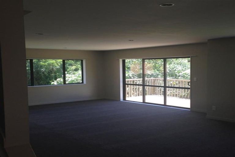 Photo of property in 7 Pistachio Place, Goodwood Heights, Auckland, 2105