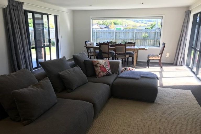 Photo of property in 9 Red Cottage Drive, Lake Hayes, Queenstown, 9304