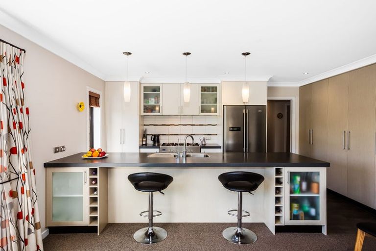 Photo of property in 14a Kaimai Place, Aotea, Porirua, 5024