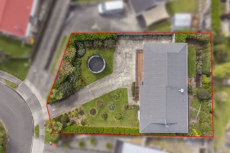 Photo of property in 9 Ross Grove, Paraparaumu, 5032