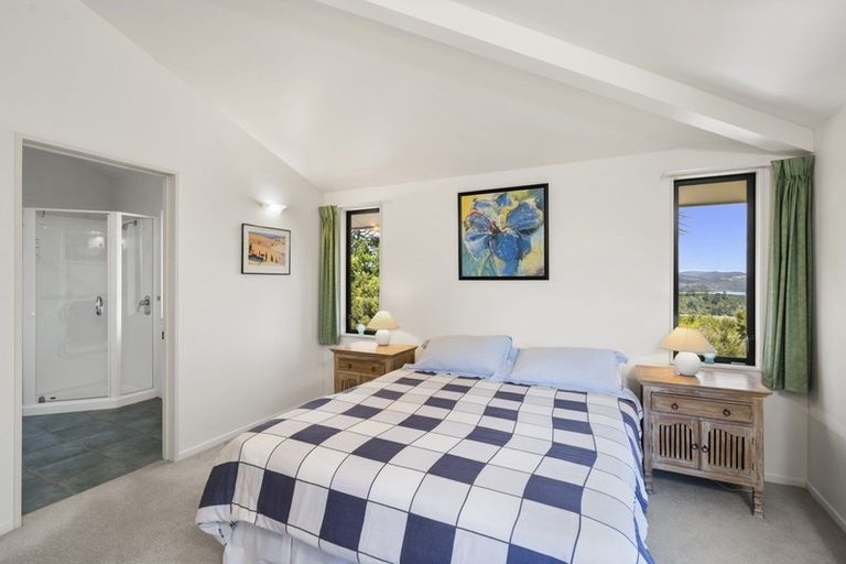 Photo of property in 1 Kanuka Grove, Kinloch, Taupo, 3377