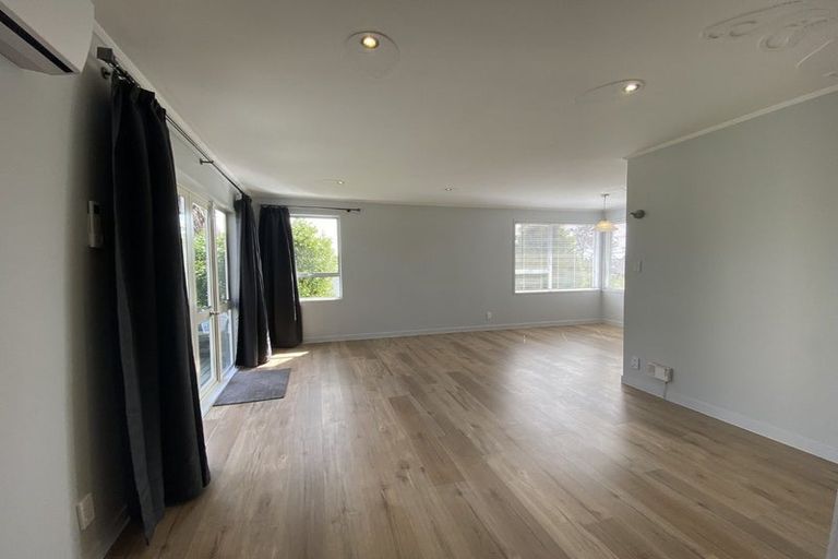 Photo of property in 15 Finchley Road, Torbay, Auckland, 0632